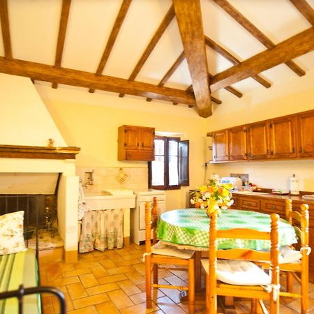 Casa Castellina Guest House Foligno Ruang foto
