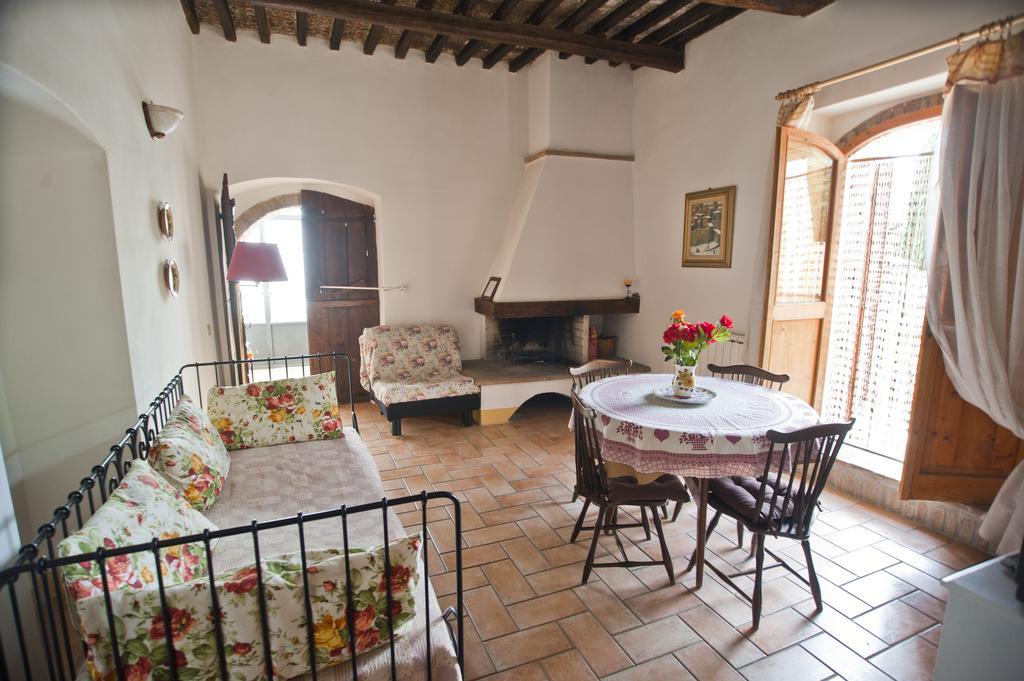Casa Castellina Guest House Foligno Ruang foto