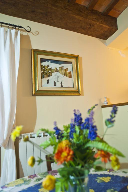Casa Castellina Guest House Foligno Ruang foto