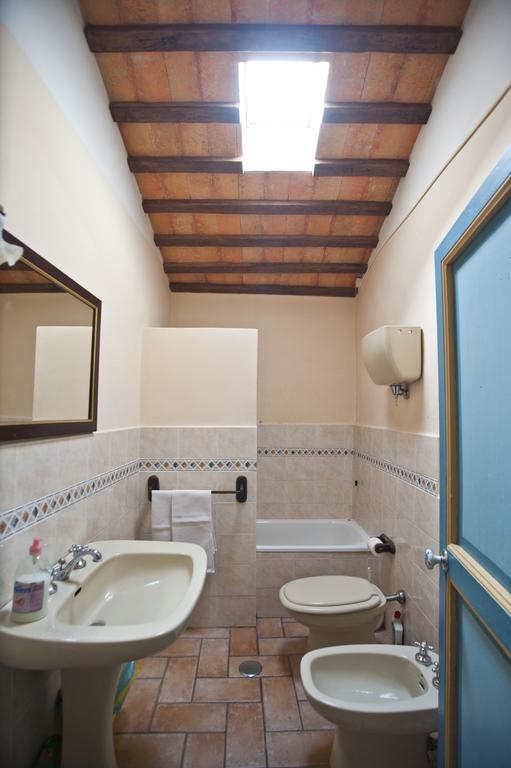 Casa Castellina Guest House Foligno Ruang foto